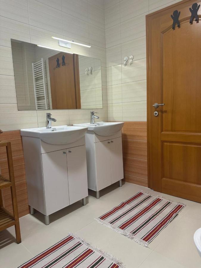 Optimal Apartment