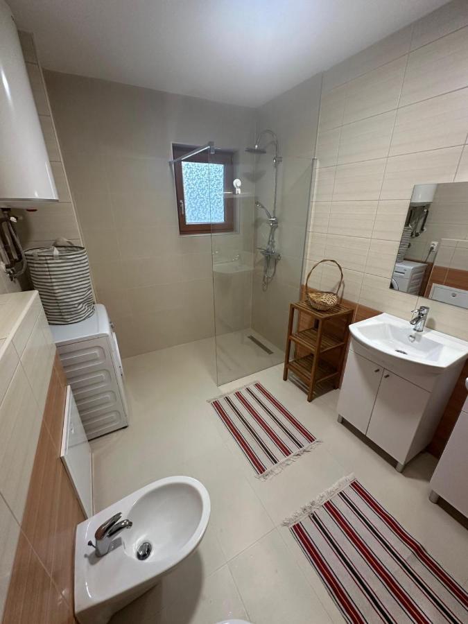 Optimal Apartment *
